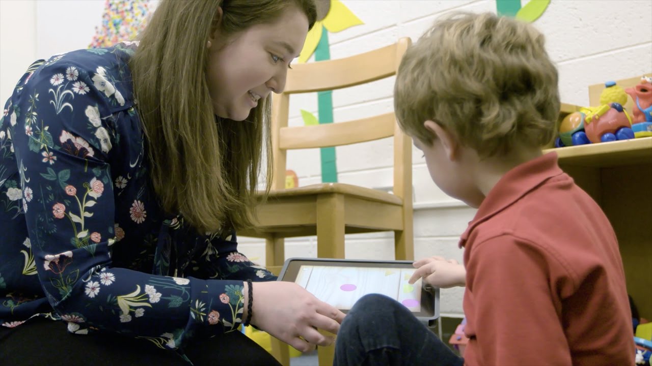 Introducing Early Learners to Technology with Social Demonstration ...