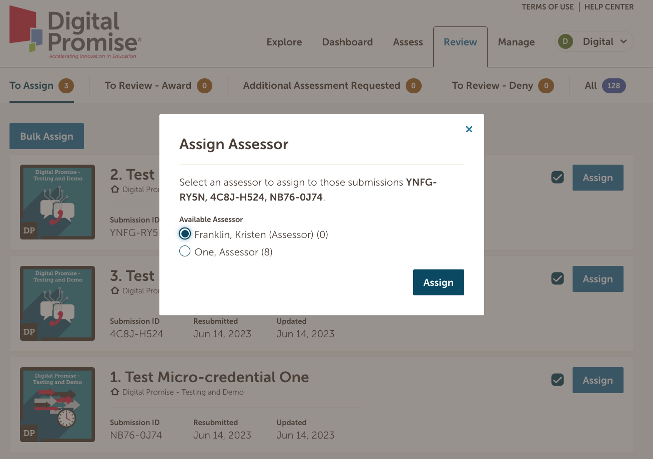 Screenshot illustrating the Bulk Assignment feature: Issuer selecting multiple submissions via checkboxes to efficiently assign them to the same assessor.