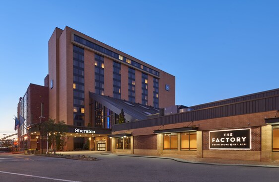 Photo of the Sheraton in Pittsburgh, PA.