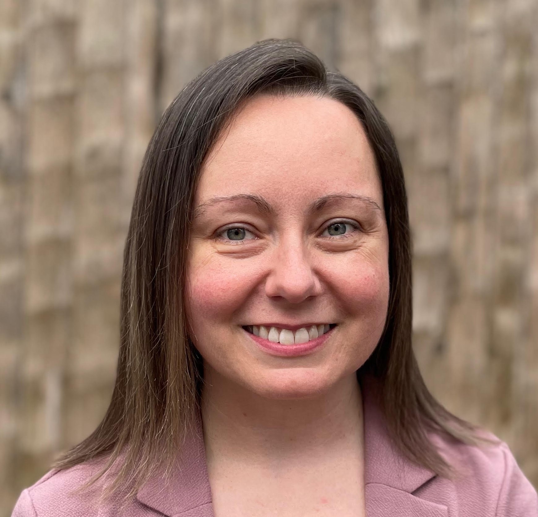 Amy Auletto's headshot