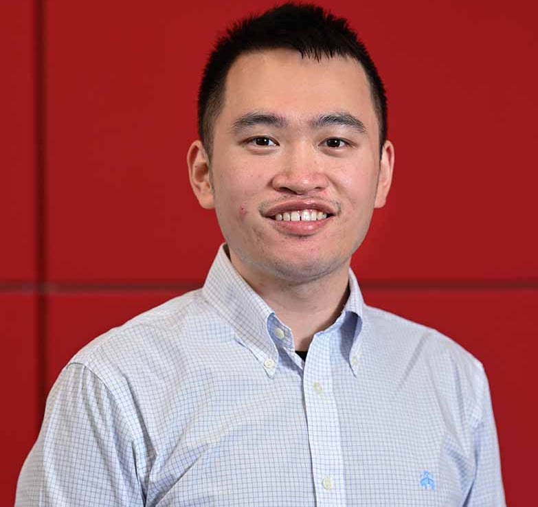 Yang Shi's headshot